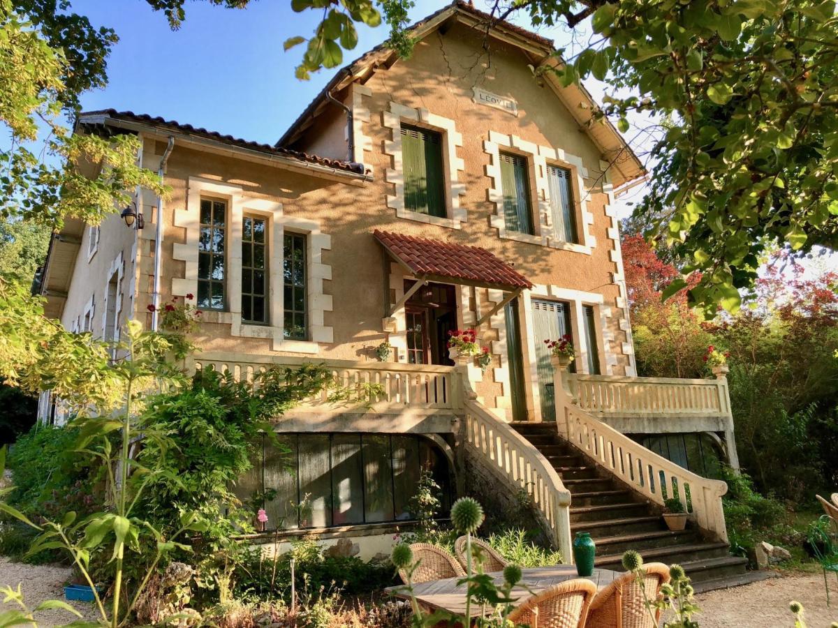 Villa Leovil Saint-Pompont 外观 照片